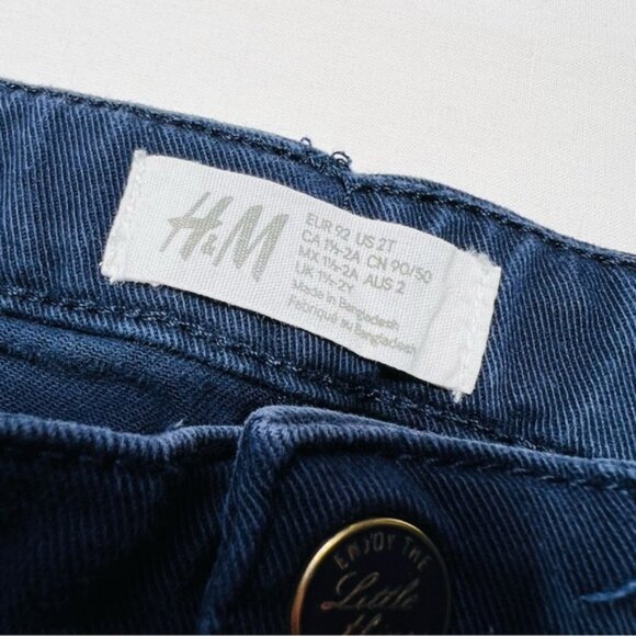 H&M Blue and White Lace Trim Denim Shorts - Picture 2 of 3